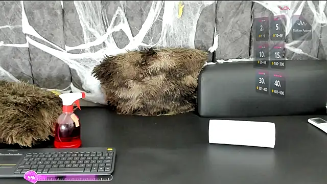 Rowan Mills online show from October 12, 2025, 8:43 pm