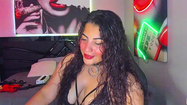 Sara Bdsm  online show from March 21, 2026, 1:26 pm