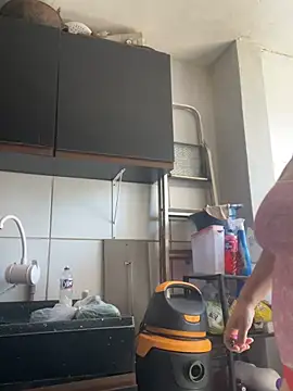 bruna438 online show from March 4, 2026, 1:52 pm