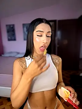 Snapshot of _Denisse444 chatting on December 4, 2025, 8:41 pm Denisse444 online show from December 4, 2025, 8:41 pm