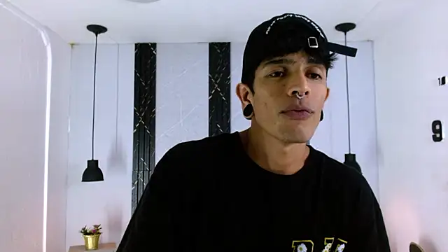 Snapshot of Franvill_Trato chatting on February 25, 2026, 7:25 pm Franvill Trato online show from February 25, 2026, 7:25 pm