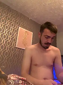 Snapshot of jaycoy22 chatting on October 4, 2025, 6:37 am jaycoy22 online show from October 4, 2025, 6:37 am