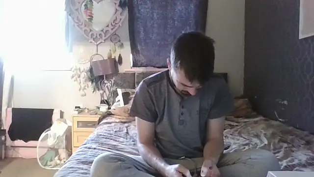 Snapshot of jaycoy22 chatting on September 19, 2025, 4:11 pm jaycoy22 online show from September 19, 2025, 4:11 pm