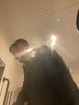 Snapshot of jaycoy22 chatting on November 29, 2025, 9:37 pm jaycoy22 online show from November 29, 2025, 9:37 pm