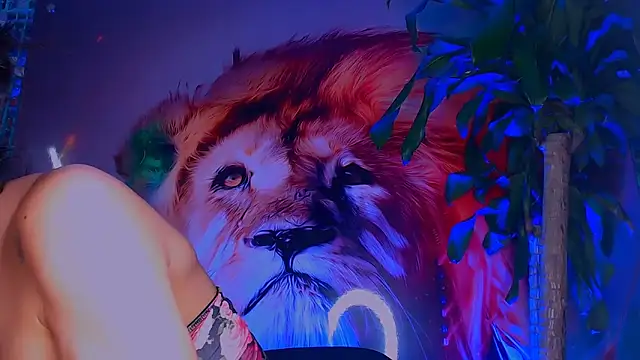 Cristal Gem1 online show from November 9, 2025, 2:15 am