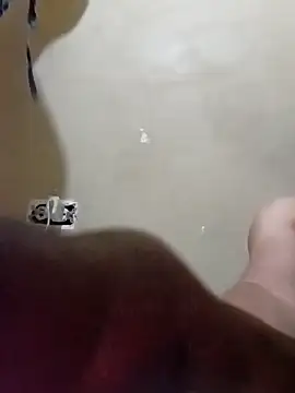 Lavz1995 online show from February 26, 2026, 6:35 am