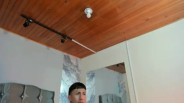 oliver mr  online show from February 3, 2026, 7:41 pm