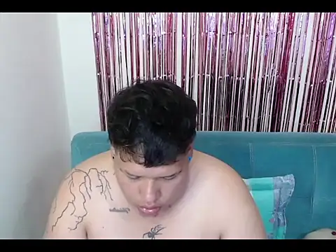 Yulian bigclit7 online show from January 10, 2026, 3:46 am