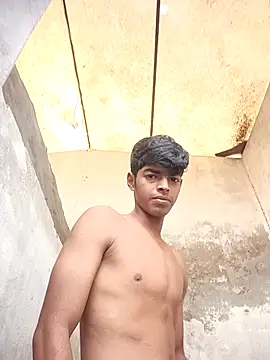 monster 33 online show from October 28, 2025, 4:35 am