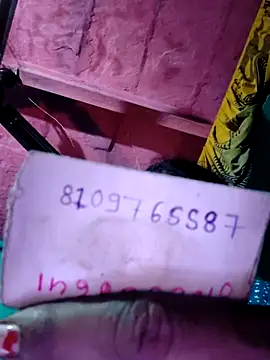 Pooja750 online show from November 17, 2025, 10:25 pm