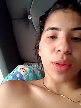 Snapshot of Liagni0 chatting on October 15, 2025, 4:48 pm Liagni0 online show from October 15, 2025, 4:48 pm