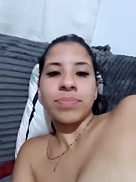 Snapshot of Liagni0 chatting on November 15, 2025, 12:36 am Liagni0 online show from November 15, 2025, 12:36 am