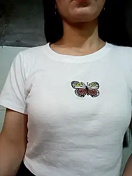 Vyvyy06 online show from December 2, 2025, 4:14 am