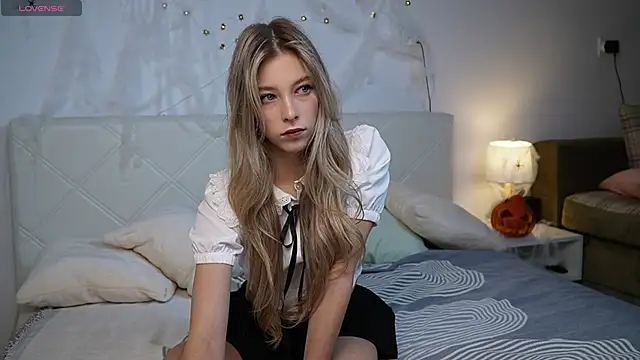 Snapshot of KaeliaScorch chatting on October 30, 2025, 12:03 pm KaeliaScorch online show from October 30, 2025, 12:03 pm