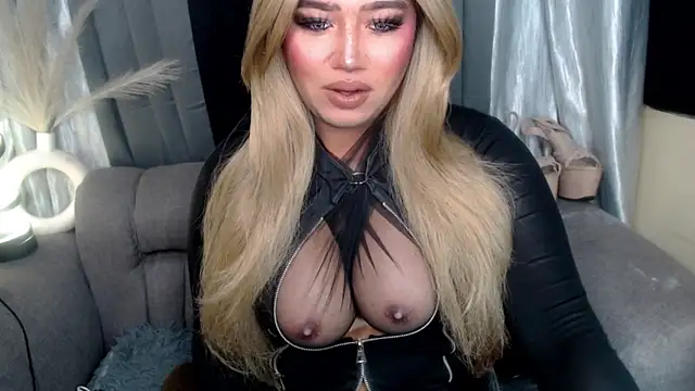 Snapshot of DOMINANT_10inchsCOCK chatting on December 3, 2025, 8:25 am DOMINANT 10inchsCOCK online show from December 3, 2025, 8:25 am