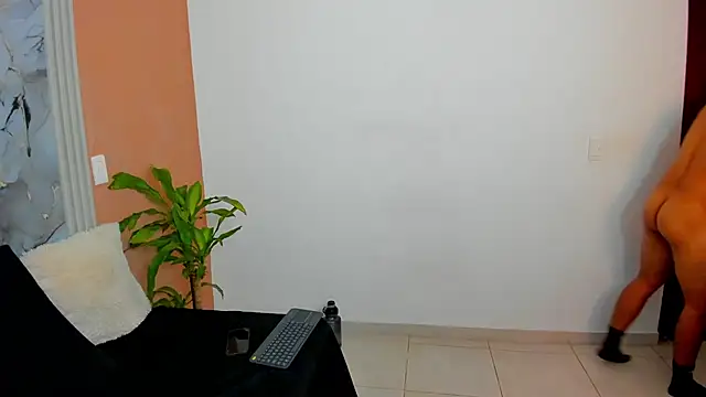 Snapshot of chatting on November 12, 2025, 11:14 am online show from November 12, 2025, 11:14 am