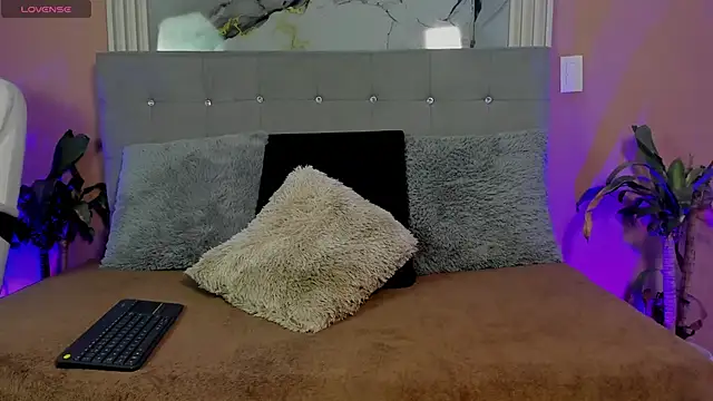  online show from April 10, 2026, 12:12 pm