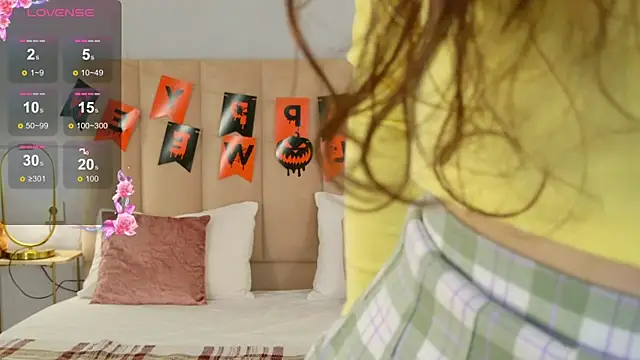 Snapshot of MaryNixon_ chatting on October 28, 2025, 5:08 am MaryNixon online show from October 28, 2025, 5:08 am