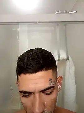 Snapshot of xirie98 chatting on October 6, 2025, 7:58 pm xirie98 online show from October 6, 2025, 7:58 pm