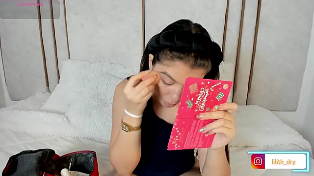 Snapshot of Lilith_dry chatting on September 25, 2025, 2:34 pm Lilith dry online show from September 25, 2025, 2:34 pm