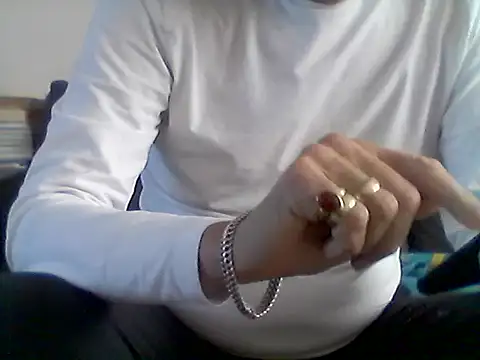 Snapshot of slaveman4you chatting on November 5, 2025, 1:03 pm slaveman4you online show from November 5, 2025, 1:03 pm