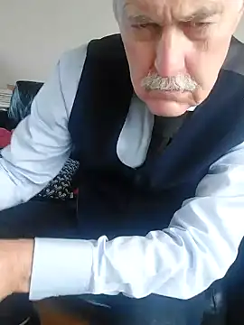 Snapshot of slaveman4you chatting on January 17, 2026, 3:48 pm slaveman4you online show from January 17, 2026, 3:48 pm