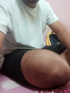 Snapshot of riyamore9623 chatting on November 20, 2025, 8:04 am riyamore9623 online show from November 20, 2025, 8:04 am