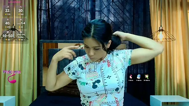Snapshot of Honey_Love__ chatting on September 20, 2025, 1:38 pm Honey Love online show from September 20, 2025, 1:38 pm