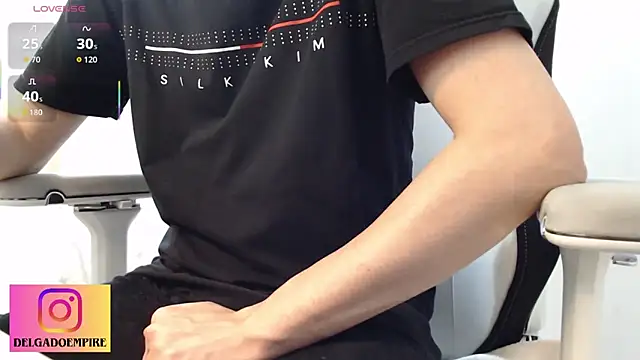 delgadopollon1991 online show from March 8, 2026, 11:41 pm