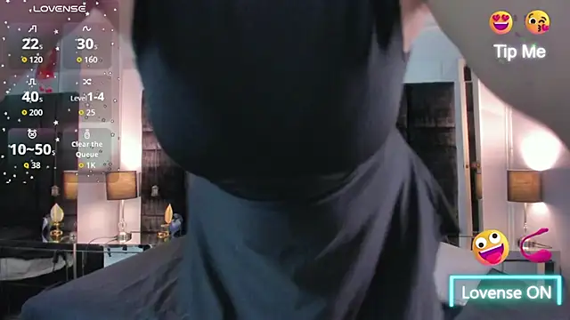 Snapshot of EvamilfXXX chatting on November 13, 2025, 11:58 am EvamilfXXX online show from November 13, 2025, 11:58 am