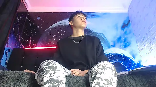 SemerHott online show from October 27, 2025, 1:23 pm