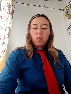 Snapshot of Hannah-colx chatting on December 1, 2025, 1:45 pm Hannah-colx online show from December 1, 2025, 1:45 pm