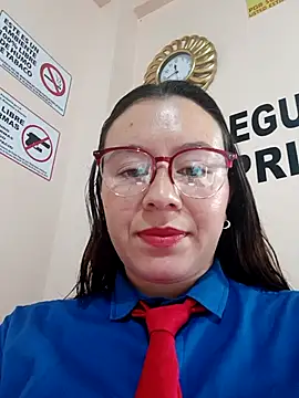 Snapshot of Hannah-colx chatting on October 28, 2025, 3:44 pm Hannah-colx online show from October 28, 2025, 3:44 pm