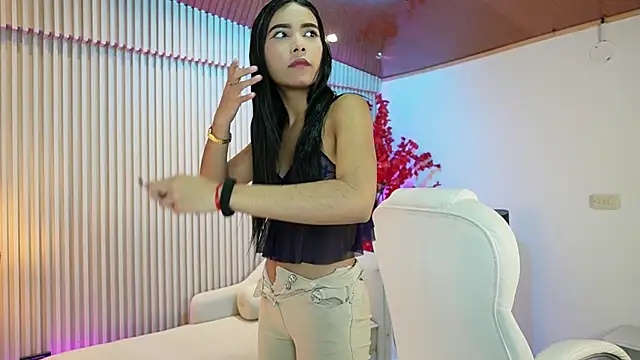 Snapshot of GiaNovak chatting on September 18, 2025, 11:35 am GiaNovak online show from September 18, 2025, 11:35 am