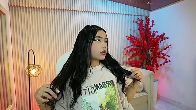 Snapshot of GiaNovak chatting on September 24, 2025, 12:55 pm GiaNovak online show from September 24, 2025, 12:55 pm