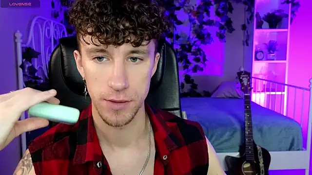 mark caron online show from December 3, 2025, 8:30 pm