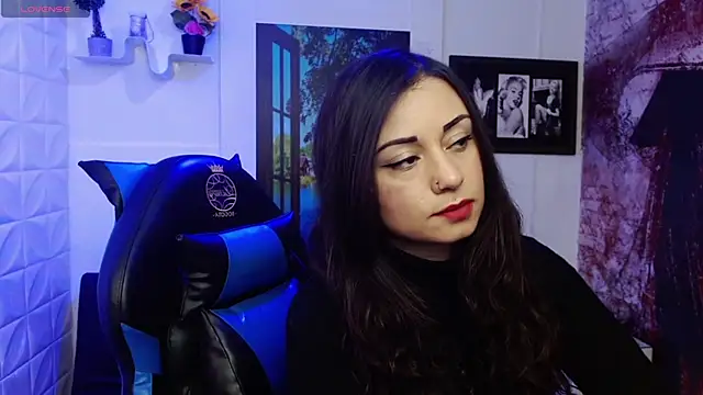 Eva Roussell online show from October 8, 2025, 2:18 pm