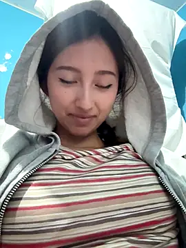 Snapshot of GiselleFever chatting on November 13, 2025, 12:25 am GiselleFever online show from November 13, 2025, 12:25 am