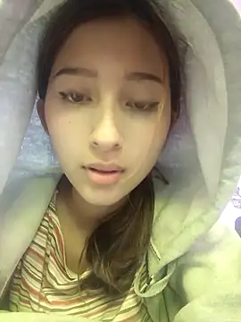 Snapshot of GiselleFever chatting on November 7, 2025, 11:52 pm GiselleFever online show from November 7, 2025, 11:52 pm