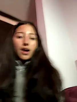 Snapshot of GiselleFever chatting on December 3, 2025, 12:23 am GiselleFever online show from December 3, 2025, 12:23 am