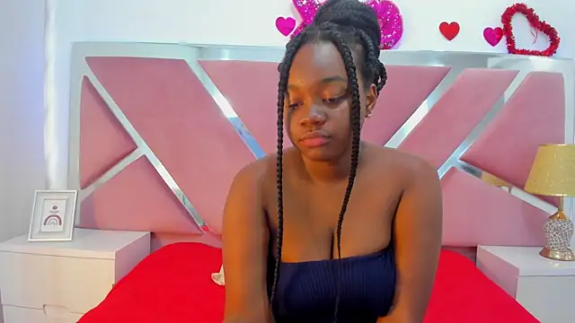 SulyClarck online show from October 29, 2025, 7:35 pm