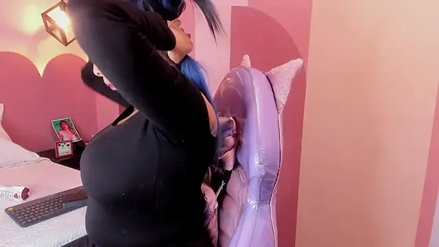 ValeryBoobs1 online show from March 26, 2026, 12:47 pm