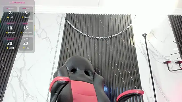 Snapshot of Tatis__ chatting on November 16, 2025, 10:46 pm Tatis online show from November 16, 2025, 10:46 pm