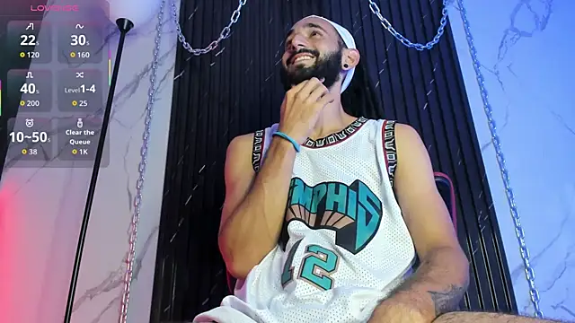 Snapshot of Tatis__ chatting on November 6, 2025, 8:35 pm Tatis online show from November 6, 2025, 8:35 pm