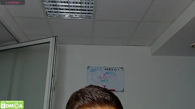 ZeinMiracles online show from July 11, 2026, 8:53 pm