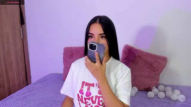 Valeri 13 online show from December 19, 2025, 4:16 am