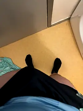 Snapshot of cook907920 chatting on September 17, 2025, 10:56 pm cook907920 online show from September 17, 2025, 10:56 pm