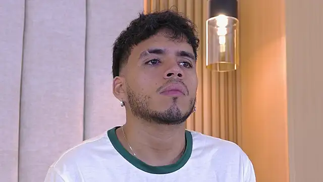 AlexanderJordan online show from November 16, 2025, 7:40 pm