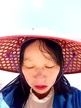 Snapshot of tcm-cute chatting on December 19, 2025, 5:00 am tcm-cute online show from December 19, 2025, 5:00 am