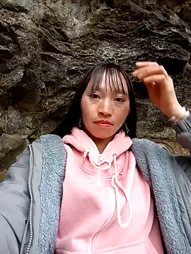 Snapshot of tcm-cute chatting on February 18, 2026, 7:39 am tcm-cute online show from February 18, 2026, 7:39 am